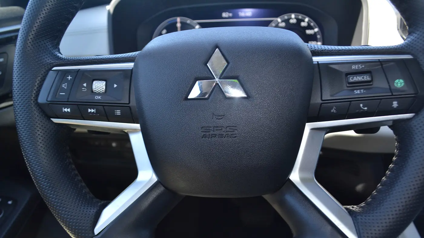 2023 Mitsubishi Outlander PHEV SEL