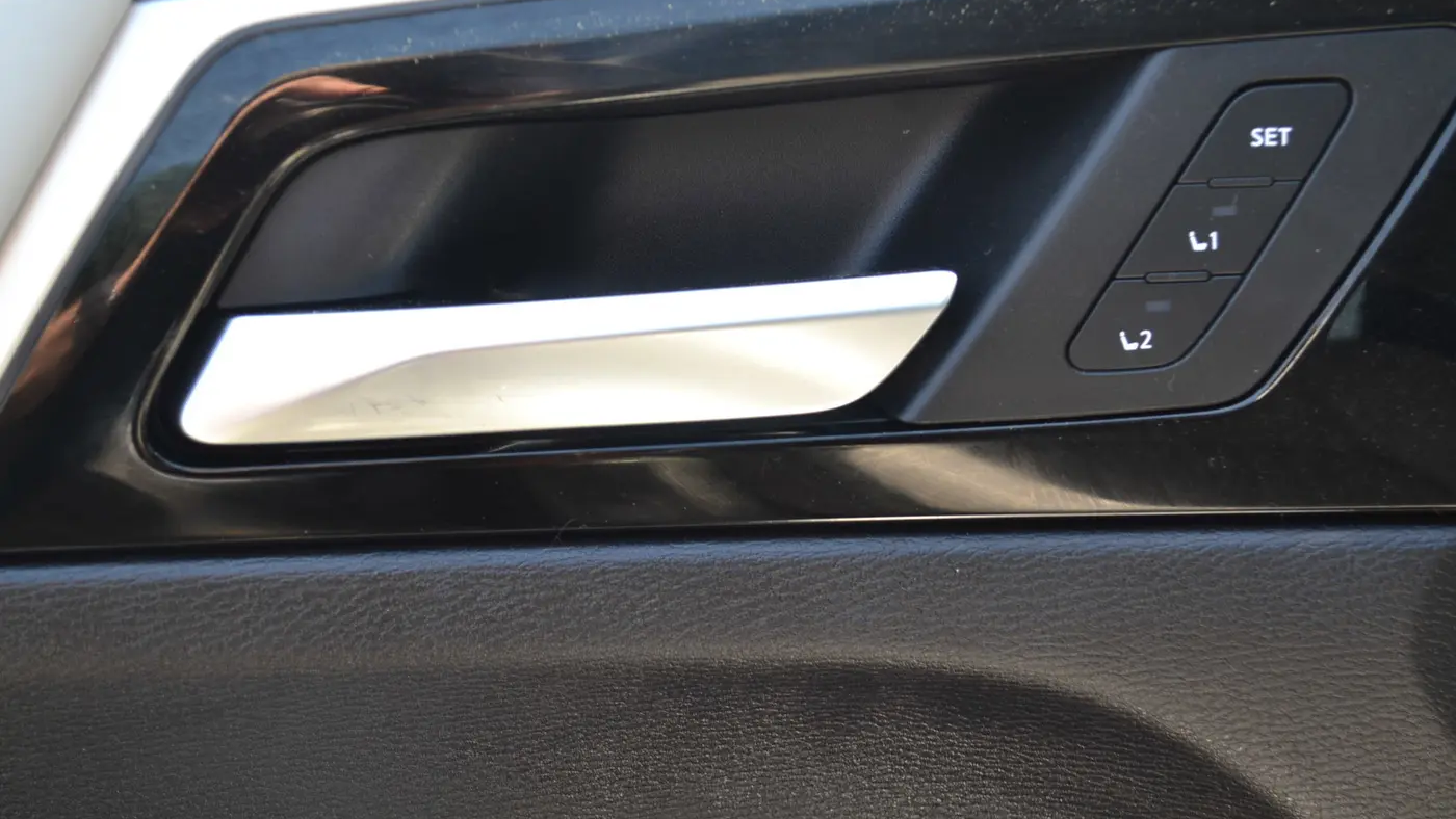 2023 Mitsubishi Outlander PHEV SEL