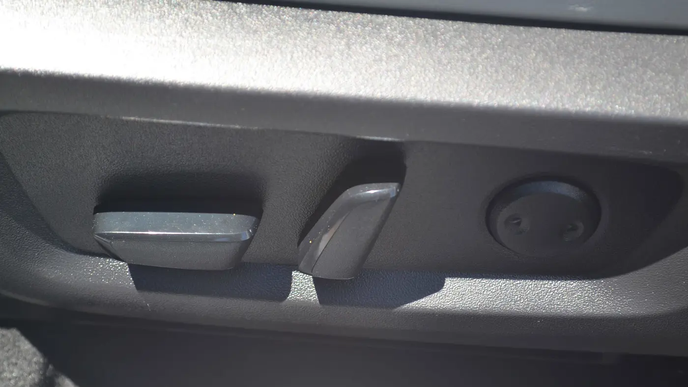2023 Mitsubishi Outlander PHEV SEL
