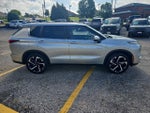 2024 Outlander PHEV Thumbnail 4