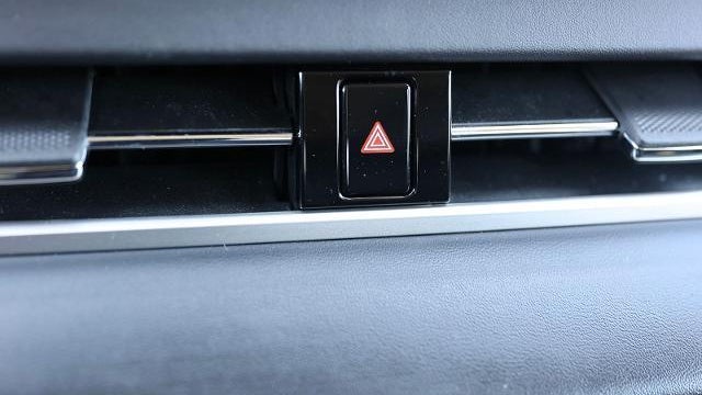 2024 Mitsubishi Outlander PHEV SE