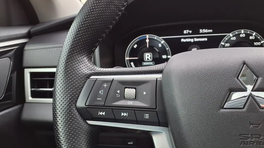 2025 Mitsubishi Outlander PHEV SE
