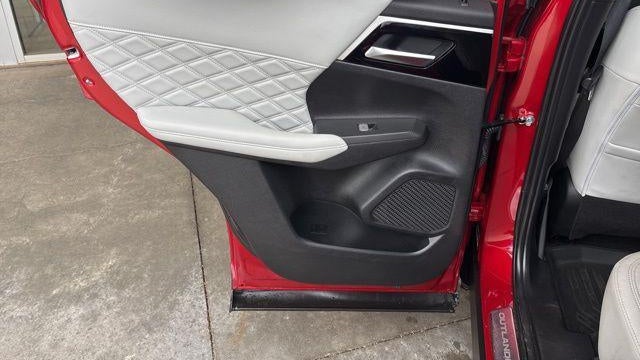 2023 Mitsubishi Outlander PHEV SEL