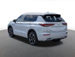 2023 Outlander PHEV Thumbnail 4