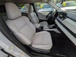 2023 Outlander PHEV Thumbnail 23