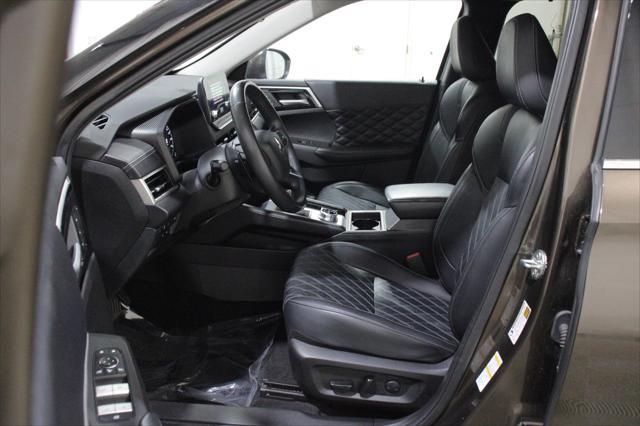 2024 Mitsubishi Outlander - $29,998