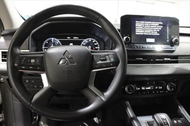 2024 Mitsubishi Outlander - $29,998