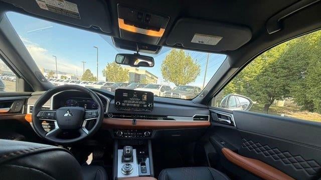 2025 Mitsubishi Outlander PHEV SEL