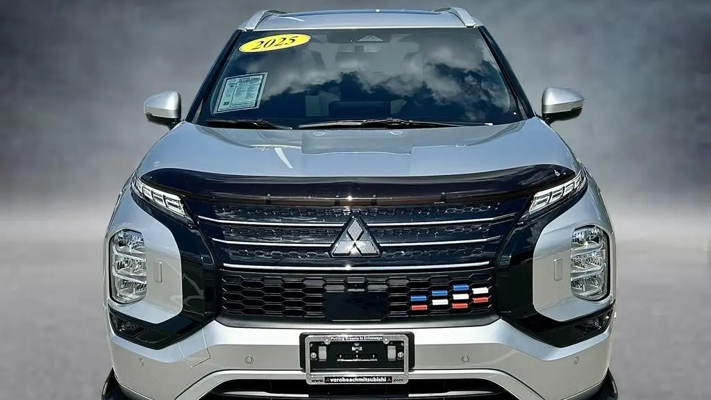 2025 Mitsubishi Outlander PHEV SEL