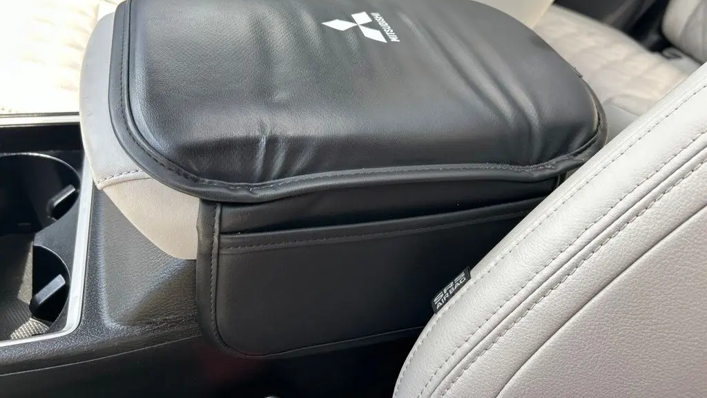 2025 Mitsubishi Outlander PHEV SEL