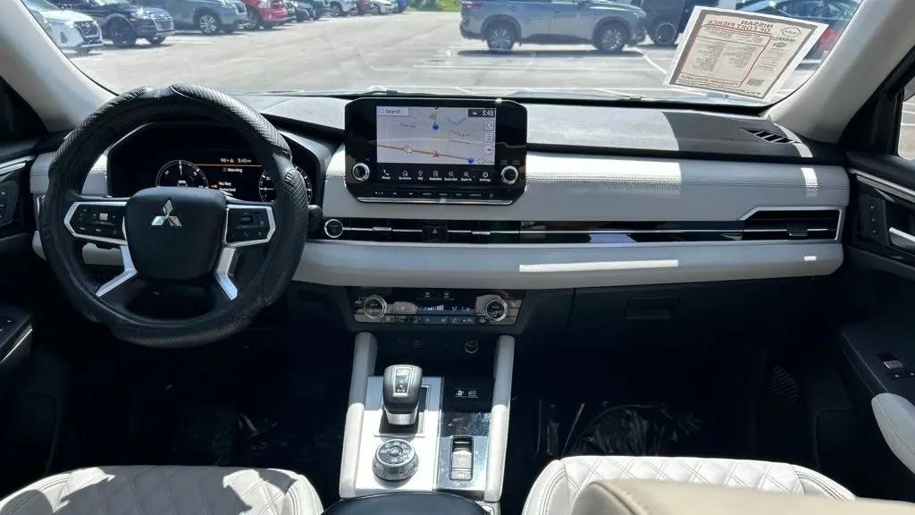 2025 Mitsubishi Outlander PHEV SEL
