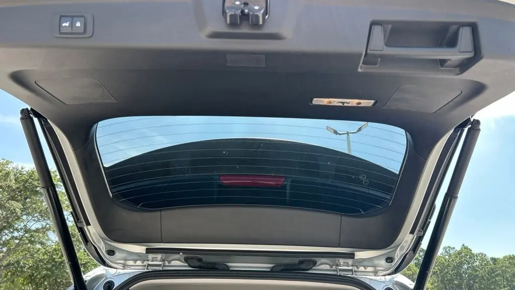 2025 Mitsubishi Outlander PHEV SEL