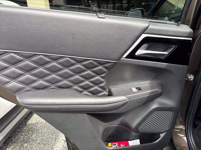 2024 Mitsubishi Outlander - $27,900