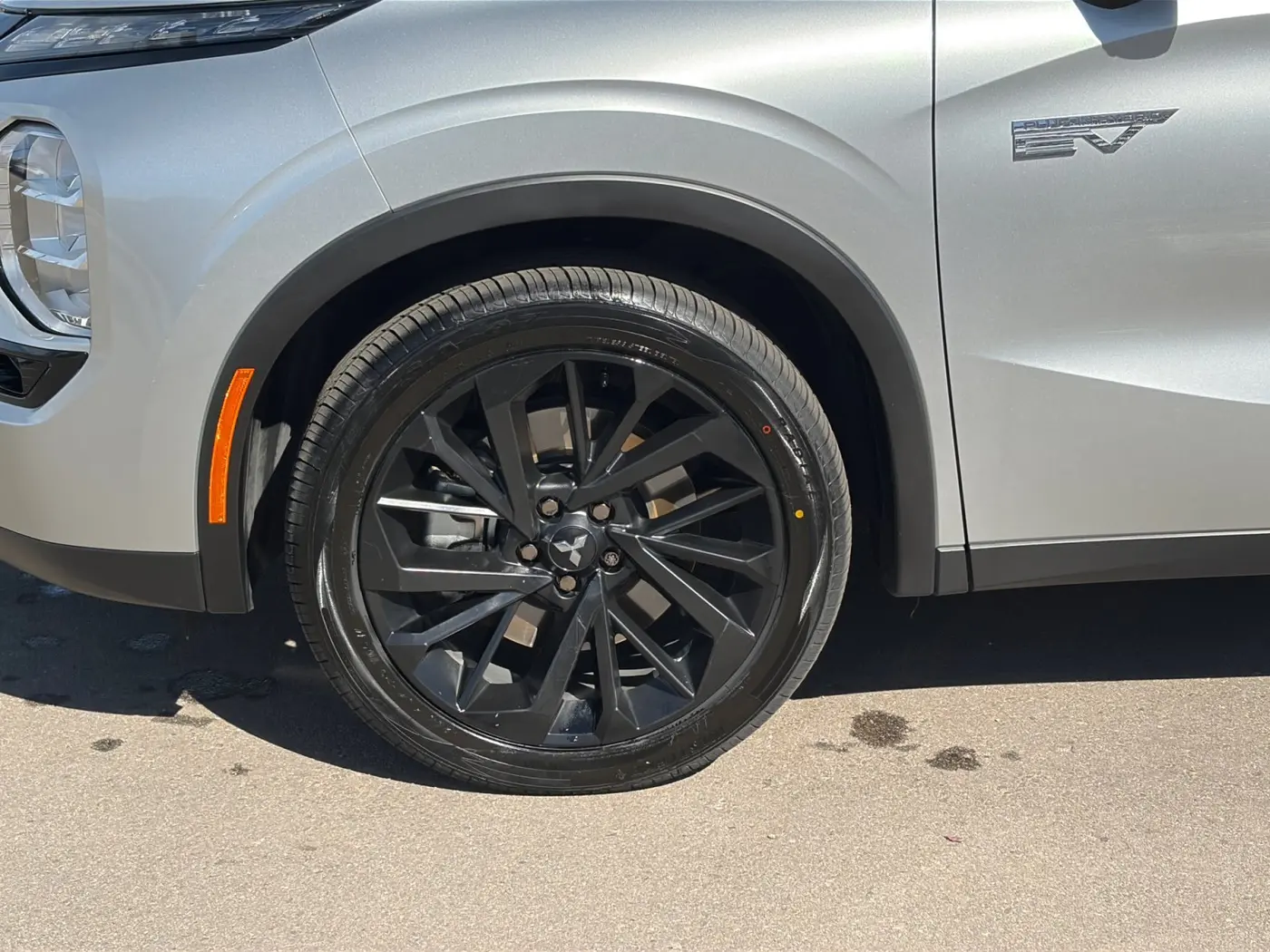 2025 Mitsubishi Outlander - $26,500
