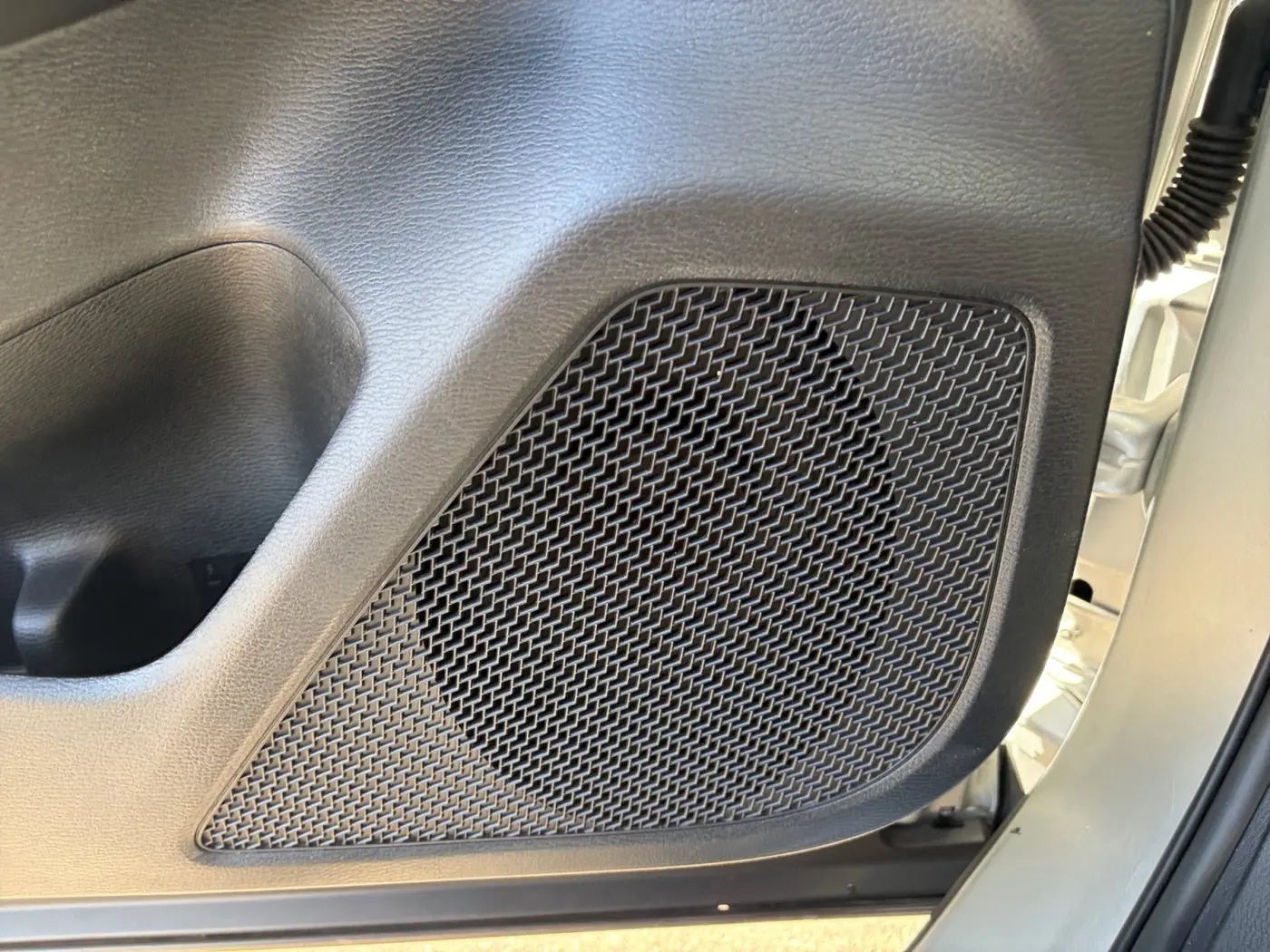 2025 Mitsubishi Outlander - $26,500