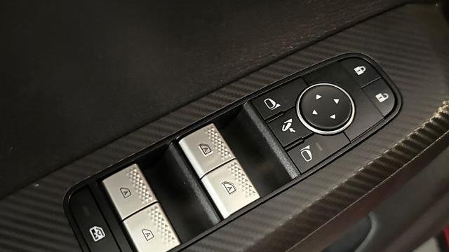 2025 Mitsubishi Outlander PHEV SEL