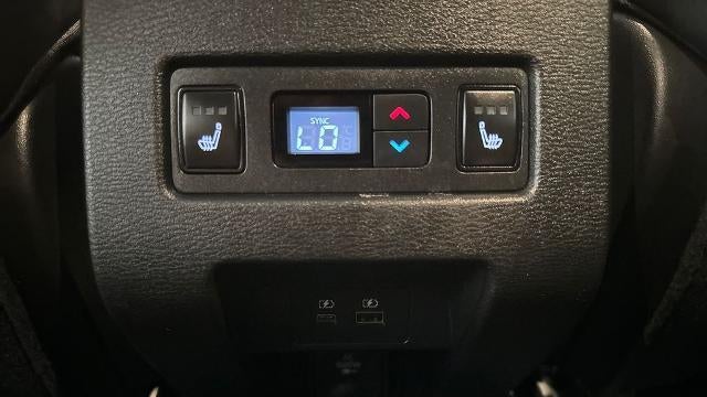 2025 Mitsubishi Outlander PHEV SEL