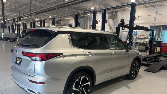 2025 Mitsubishi Outlander PHEV SEL