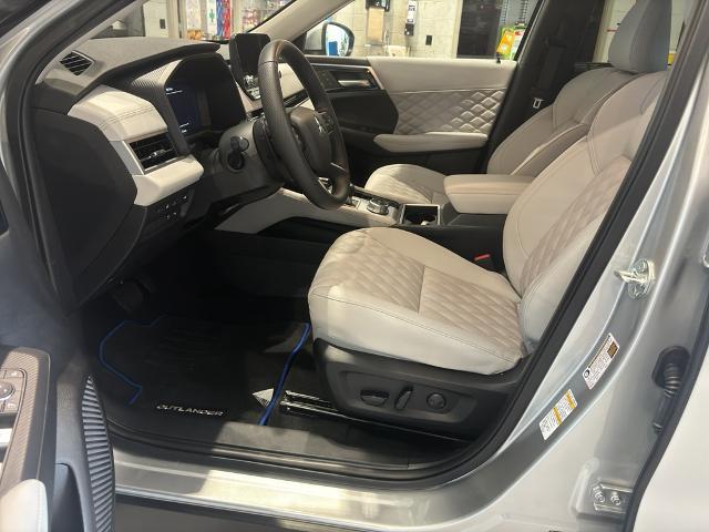 2025 Mitsubishi Outlander - $36,900