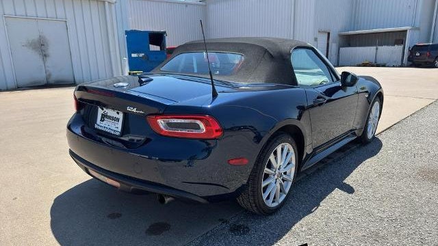2018 FIAT 124 Spider Red Top Edition