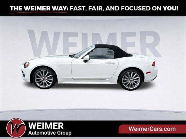 2017 FIAT 124 Spider Lusso — photo 1 of 12