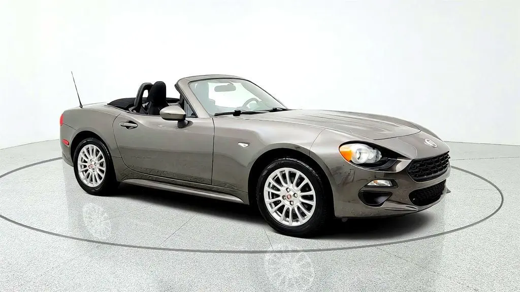 2017 FIAT 124 Spider - $11,995