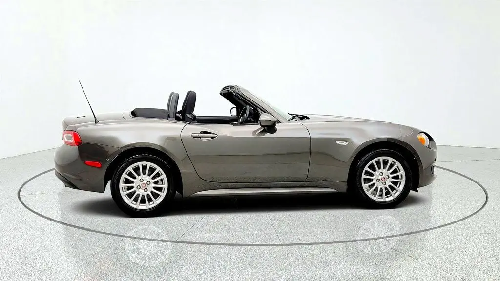 2017 FIAT 124 Spider - $11,995