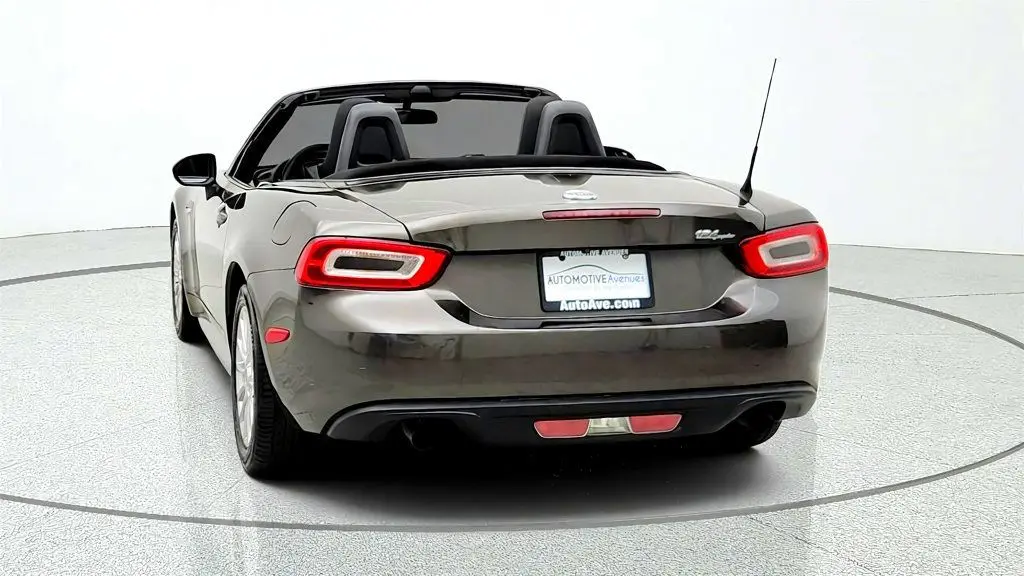 2017 FIAT 124 Spider - $11,995