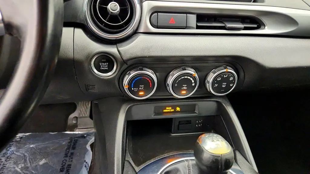 2017 FIAT 124 Spider - $11,995
