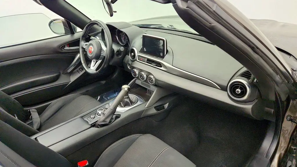 2017 FIAT 124 Spider - $11,995