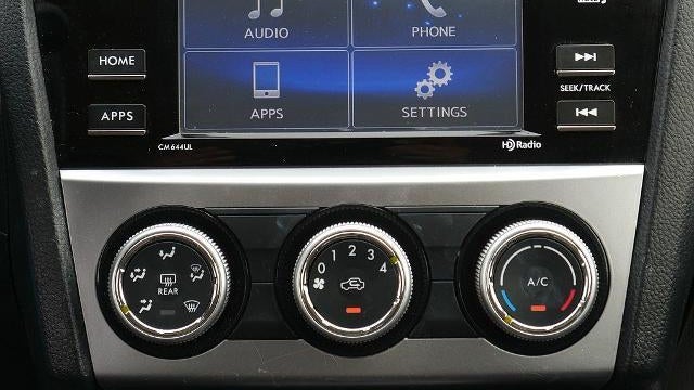 2015 Subaru Impreza 2.0i Premium