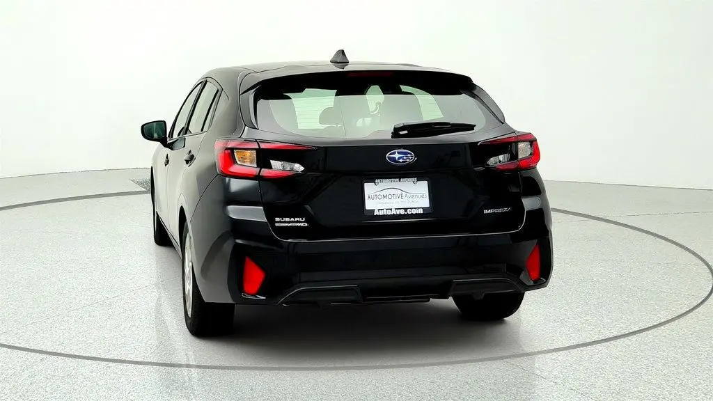 2025 Subaru Impreza Base