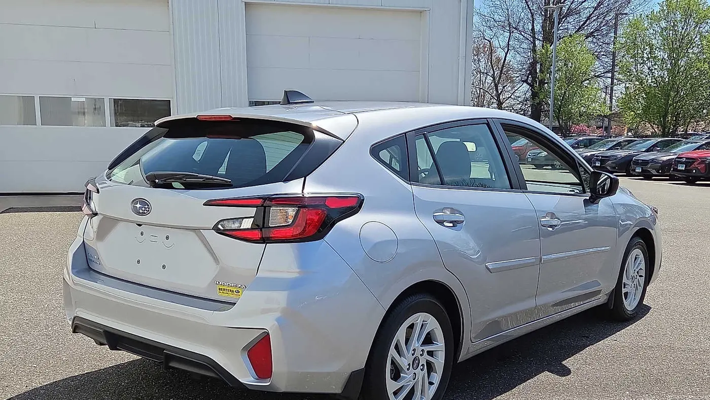 2024 Subaru Impreza Base