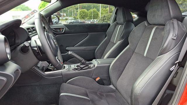 2025 Toyota GR86 Premium