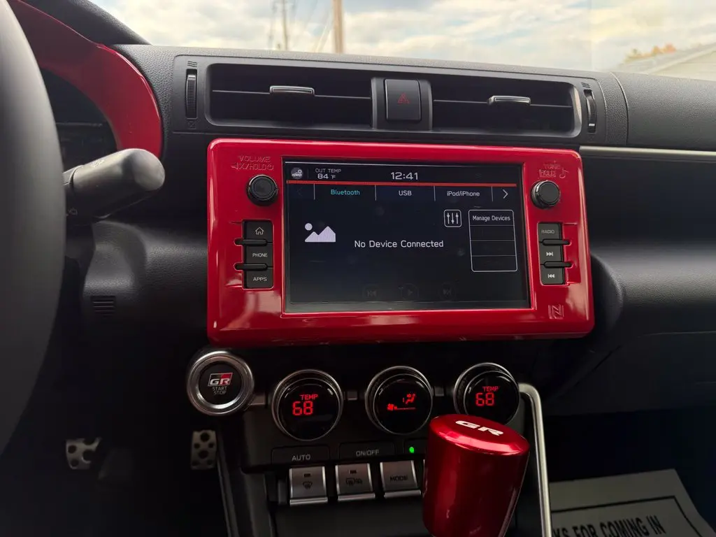 2025 Toyota 86 - $31,999
