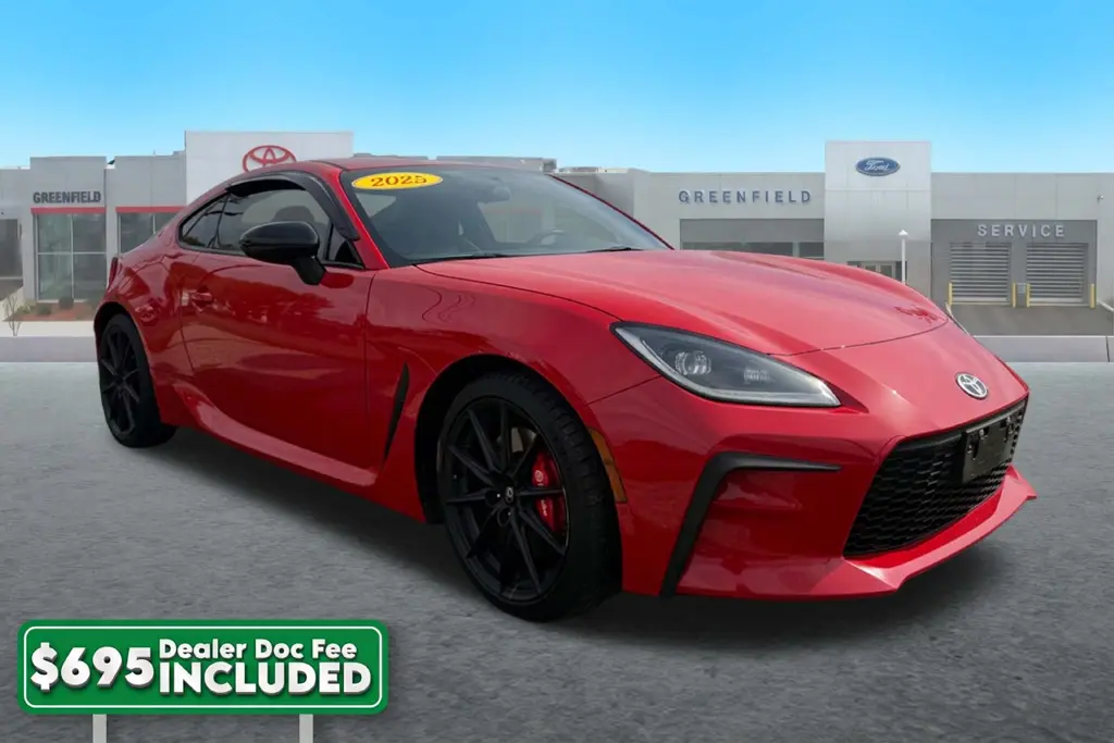 2025 Toyota 86 - $31,999