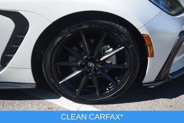 2024 Toyota 86 - $33,000