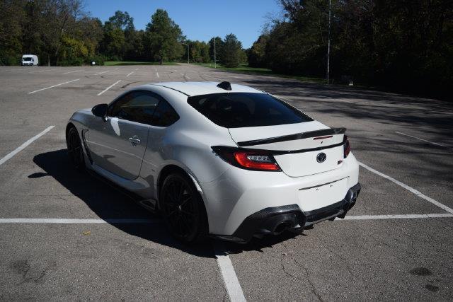 2024 Toyota 86 - $33,000
