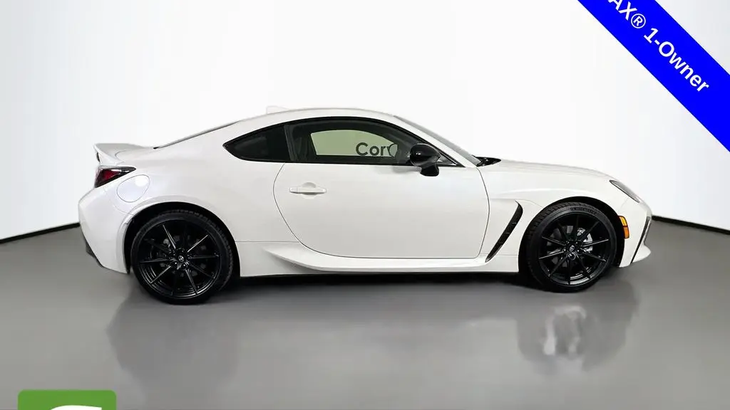 2025 Toyota GR86 Premium