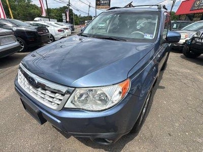 Photo of a 2013 Subaru Forester AWD 2.5X Premium 4DR Wagon 5M for sale