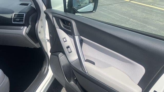 2016 Subaru Forester 2.5i
