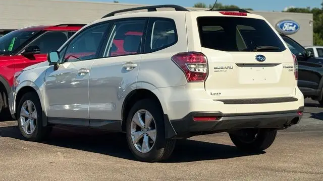 2015 Subaru Forester 2.5i