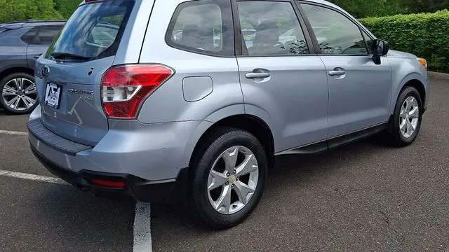 2016 Subaru Forester 2.5i