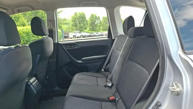 2016 Subaru Forester 2.5i
