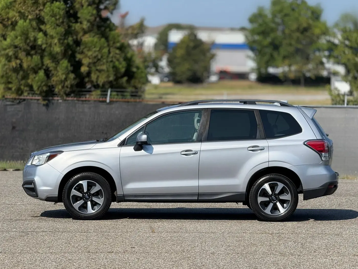 2018 Subaru Forester - $12,950