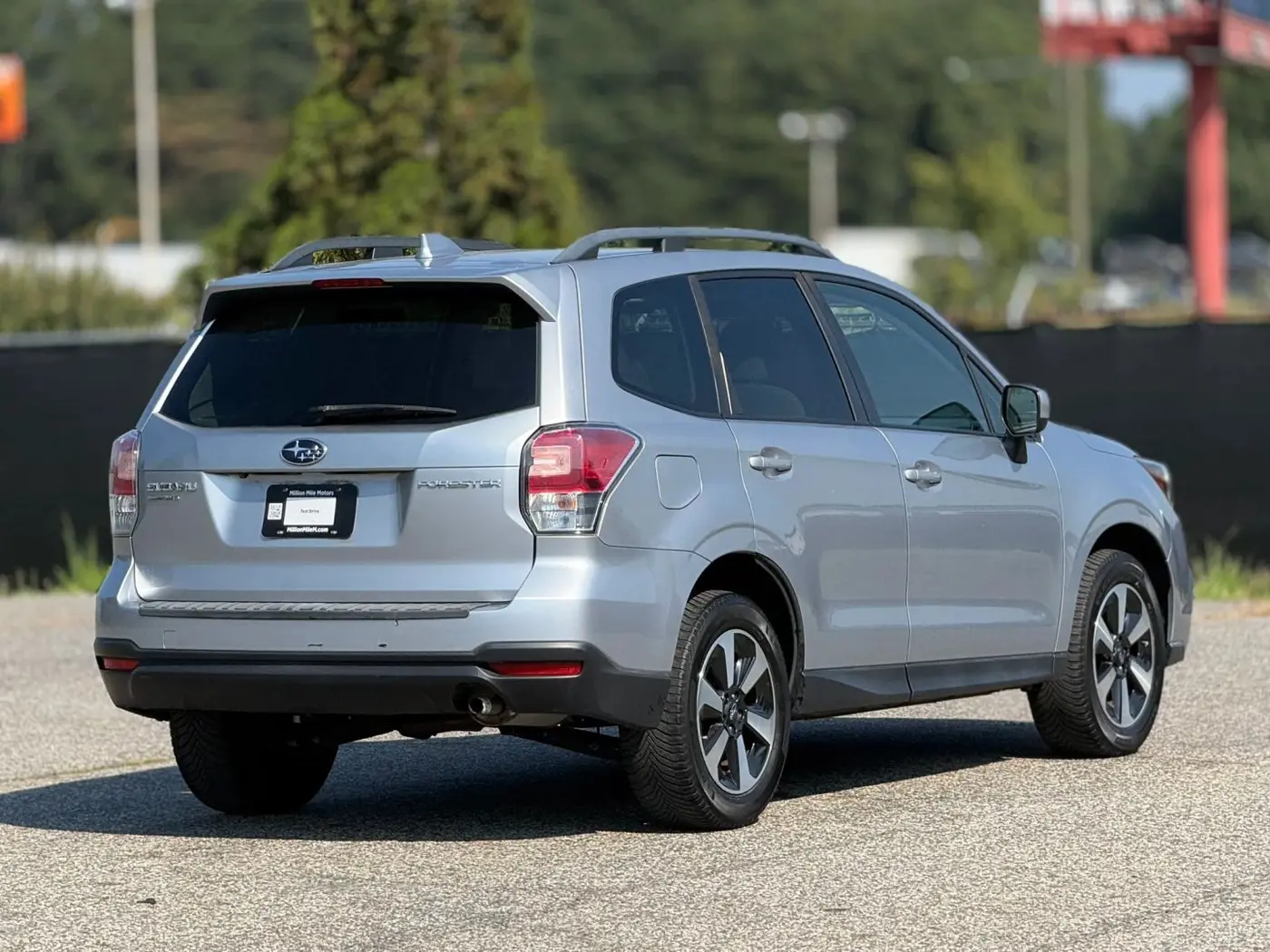 2018 Subaru Forester - $12,950