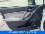 2015 Forester Thumbnail 12