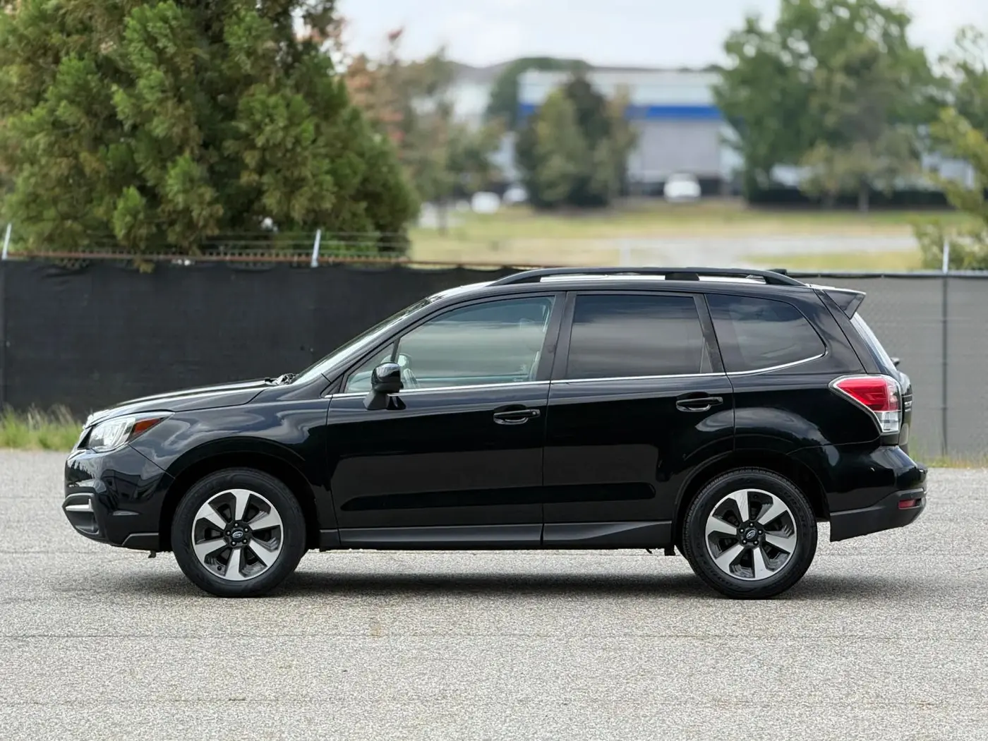 2017 Subaru Forester - $12,950