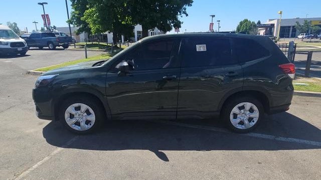 2023 Subaru Forester Base