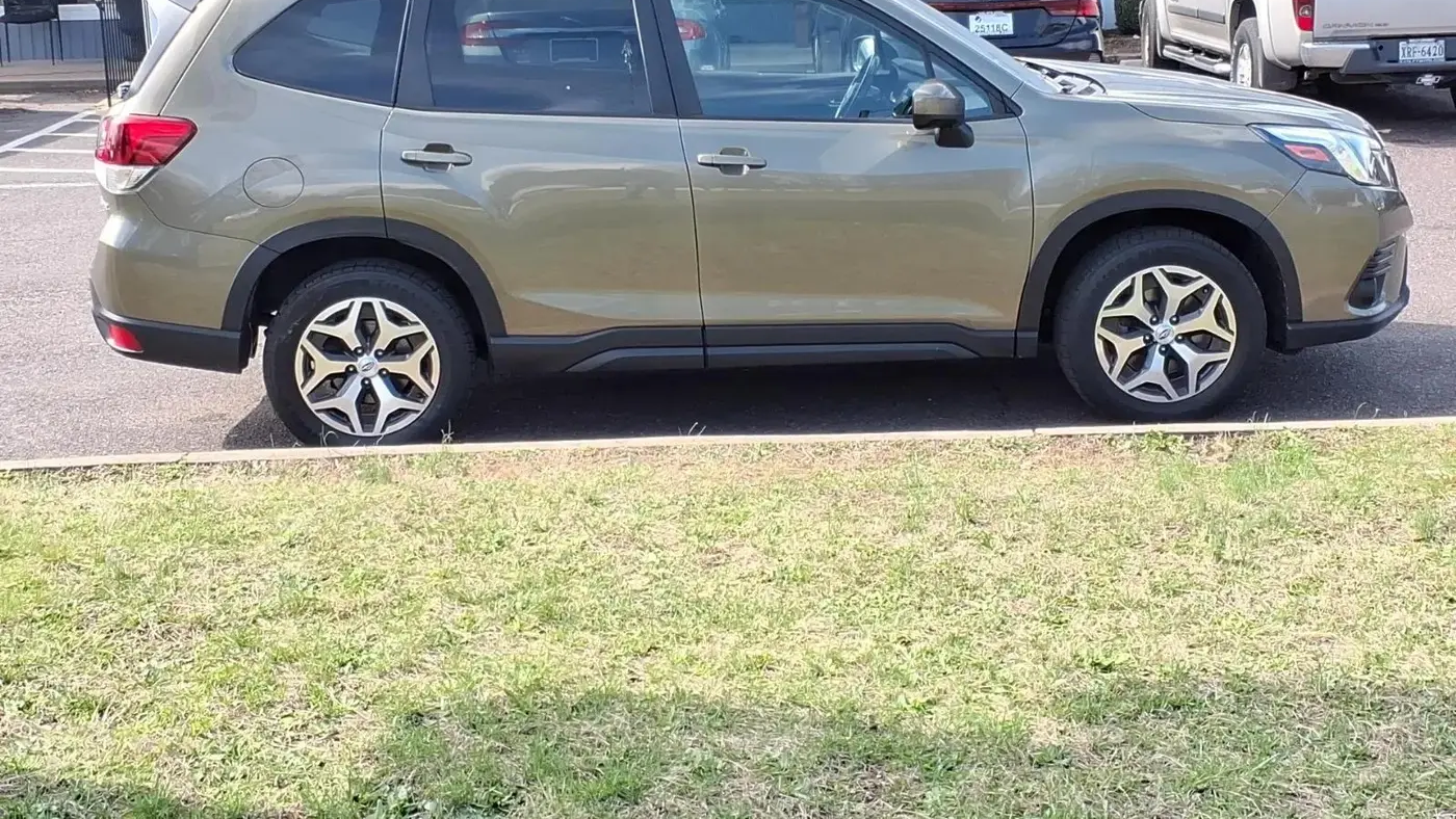 2024 Subaru Forester Premium
